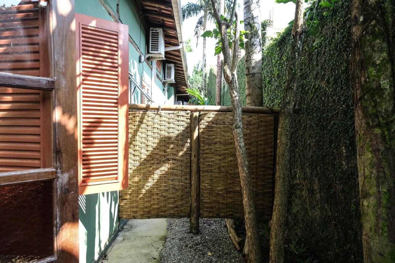Velinn Pousada Gaia Gardens Araquari Exterior foto