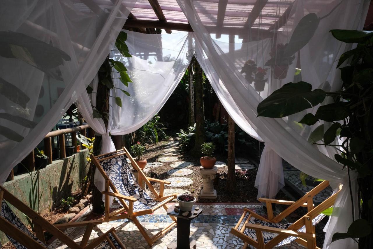 Velinn Pousada Gaia Gardens Araquari Exterior foto