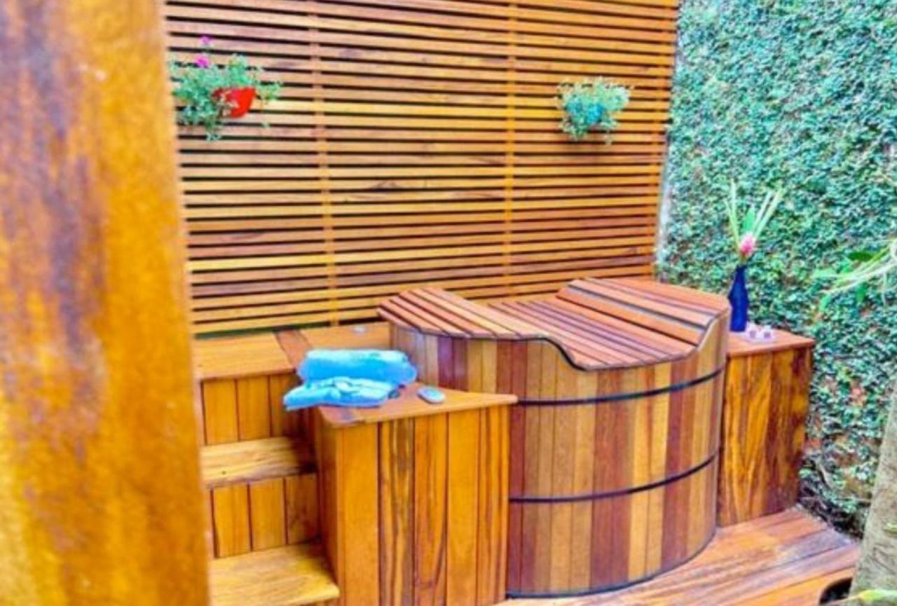 Velinn Pousada Gaia Gardens Araquari Exterior foto
